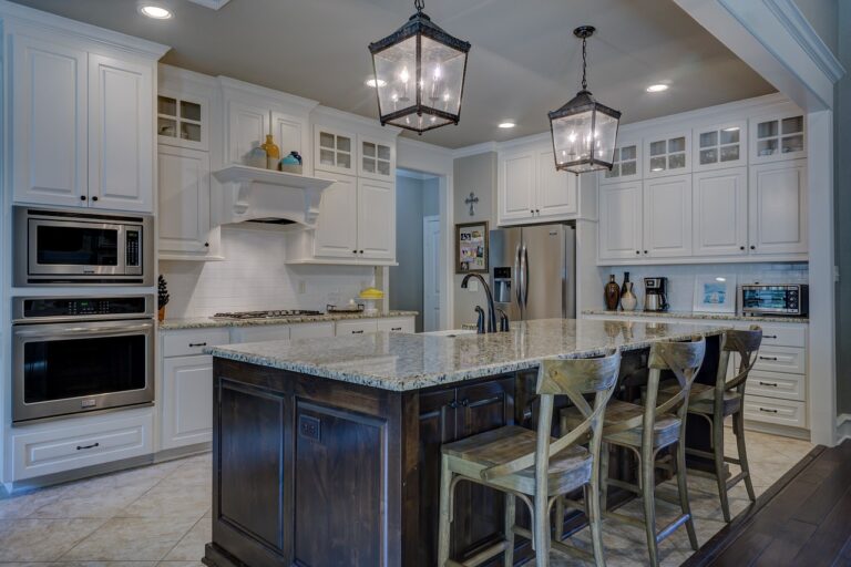 Kitchen cabinet doors with a smooth sprayed MDF finish